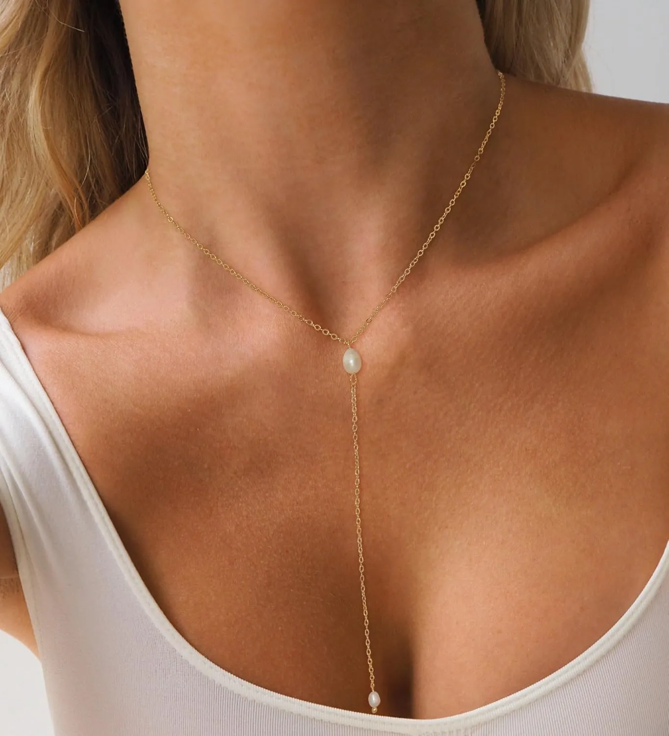 Dainty Gold Necklace for Women, Cute Long Necklace 14K Gold Plated CZ Lips Bead Y Shaped Lariat Necklace Simple Gold Choker Necklace Aesthetic Drop Necklace Trendy Gold Jewelry for Women