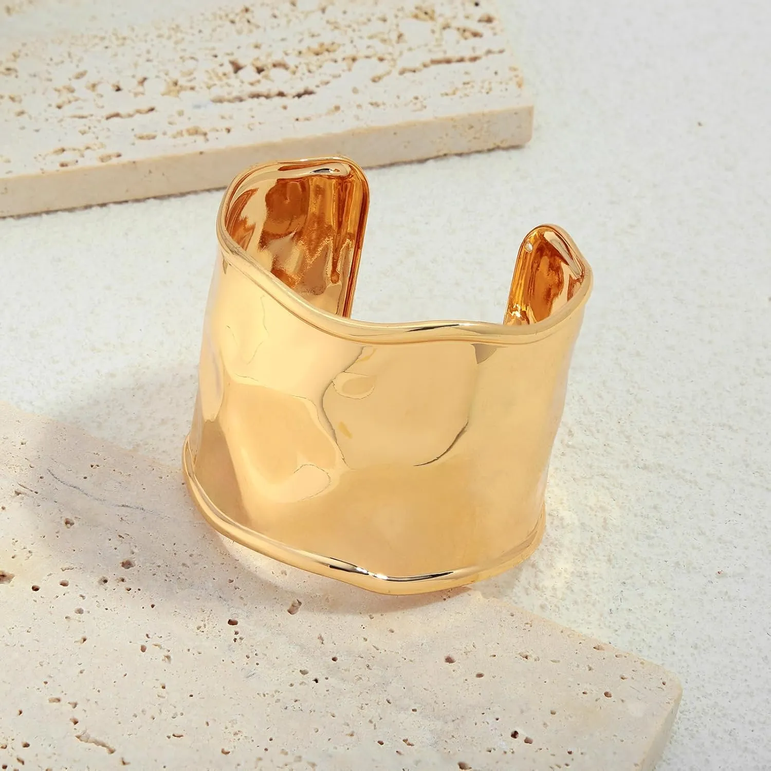 Hammered Gold Cuff Bracelets for Women Irregular Adjustable Open Bangles Chunky Statement Wide Gold Bracelets Vintage Boho Gold Arm Cuff Jewelry