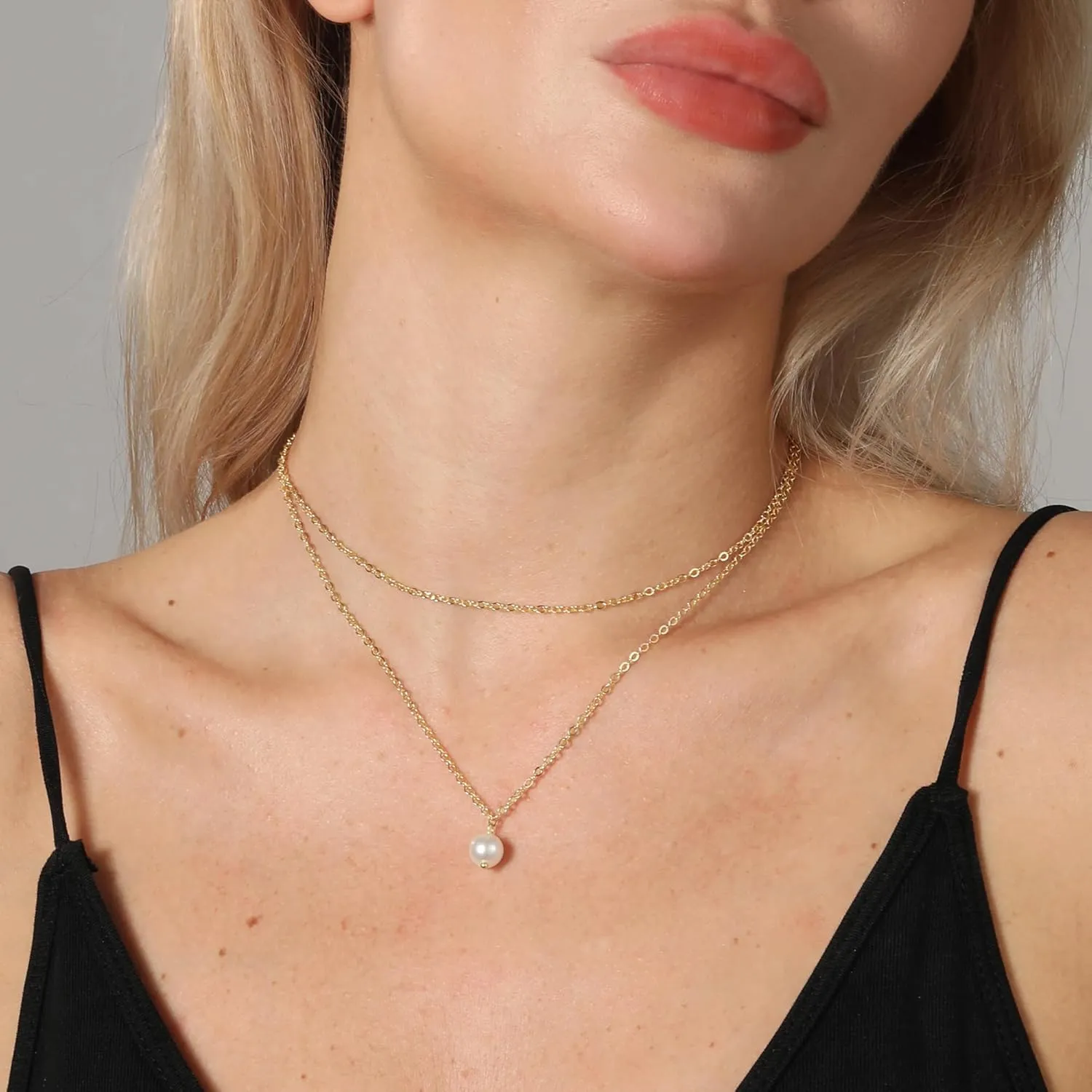Pearl Necklaces for Women 14k Gold Plated Dainty Choker Layered Pearls Pendant Necklace for Girls Cute Simple Faux Pearl Necklace Trendy Thin Small Drop Chain Wedding Prom Bridal Jewelry Gift