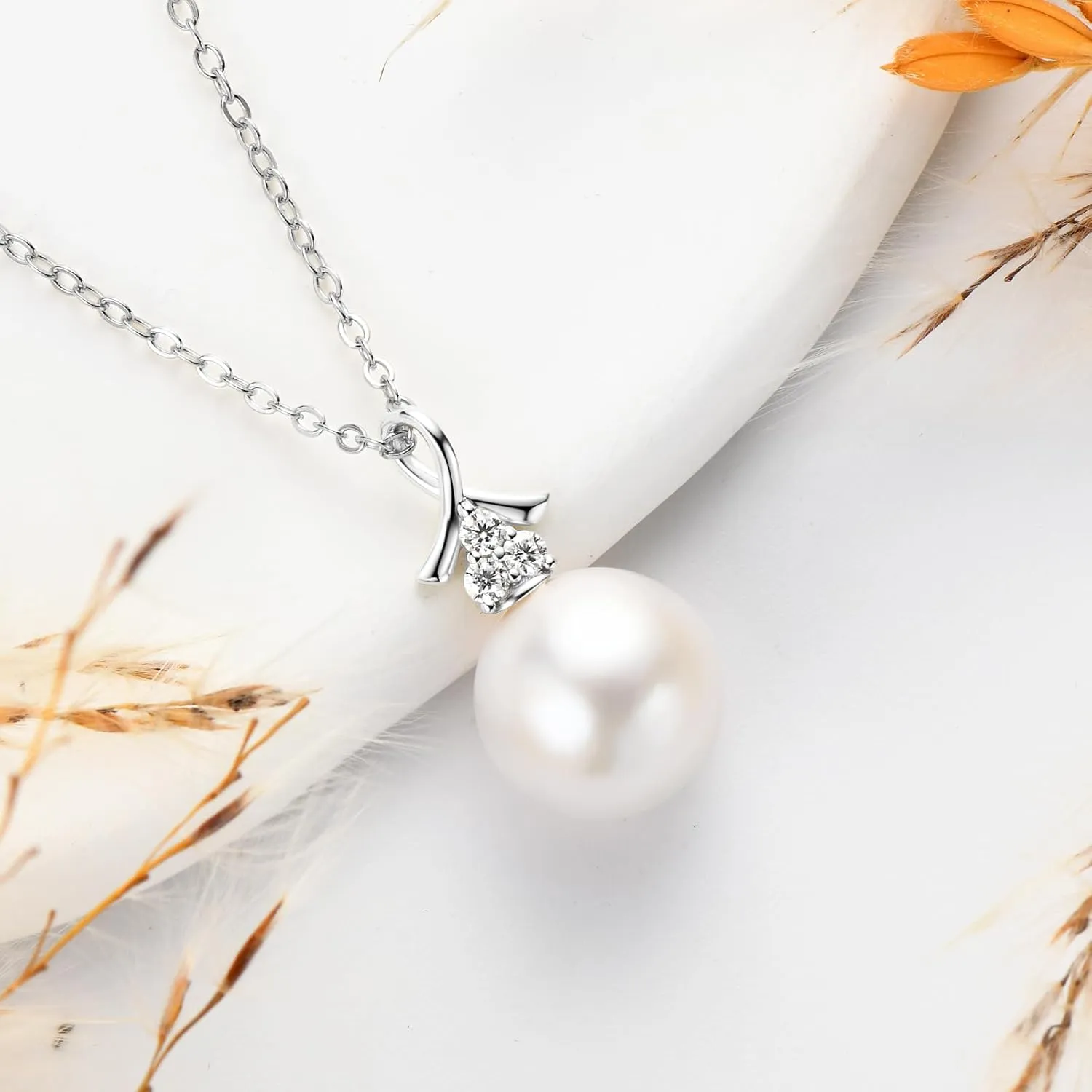 Pearl Pendant Necklaces for Women, Freshwater Cultured White Pearl with 925 Sterling Silver Necklace Chain, Shiny Moissanite Pearl Jewelry Gifts for Mom Wife Girlfriend