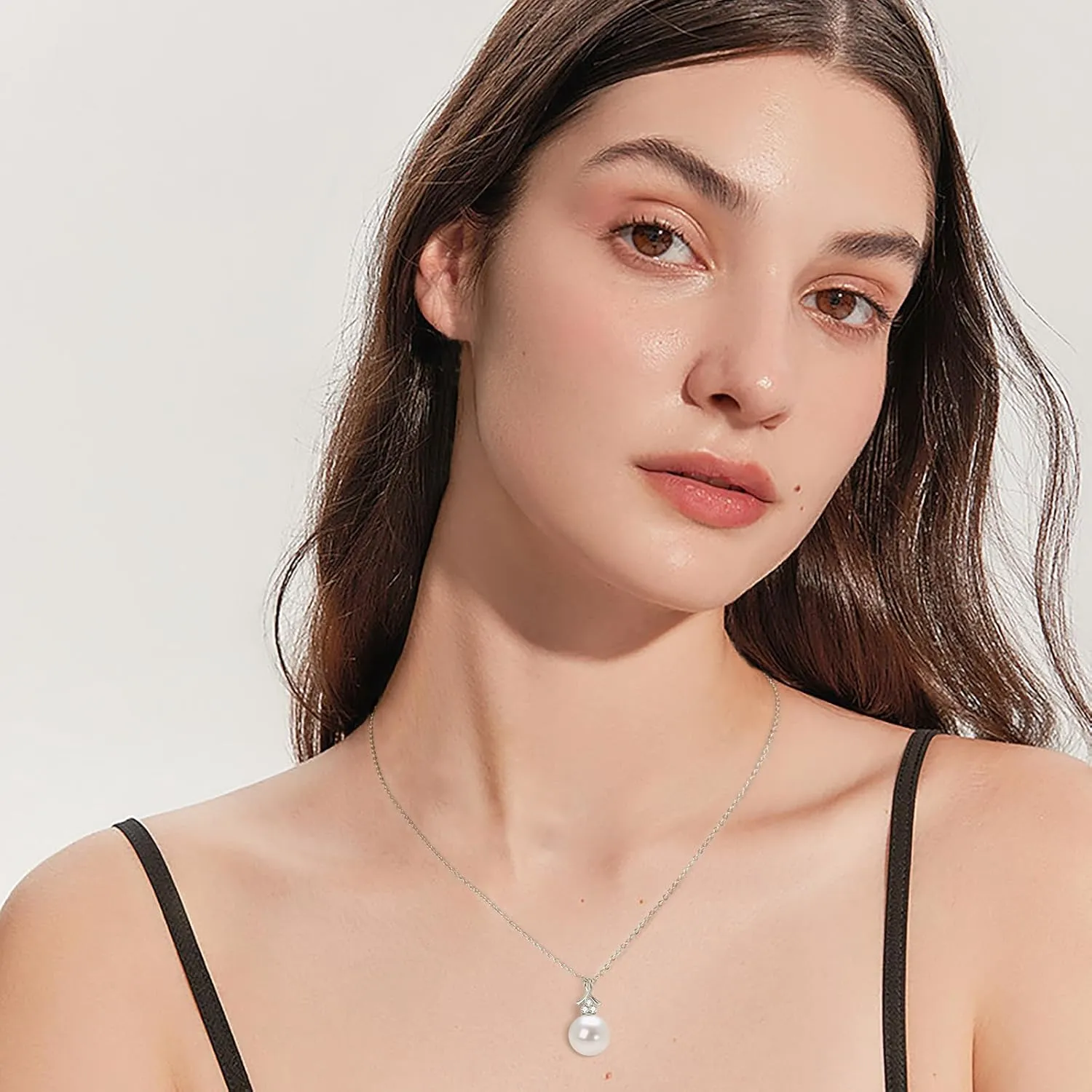 Pearl Pendant Necklaces for Women, Freshwater Cultured White Pearl with 925 Sterling Silver Necklace Chain, Shiny Moissanite Pearl Jewelry Gifts for Mom Wife Girlfriend