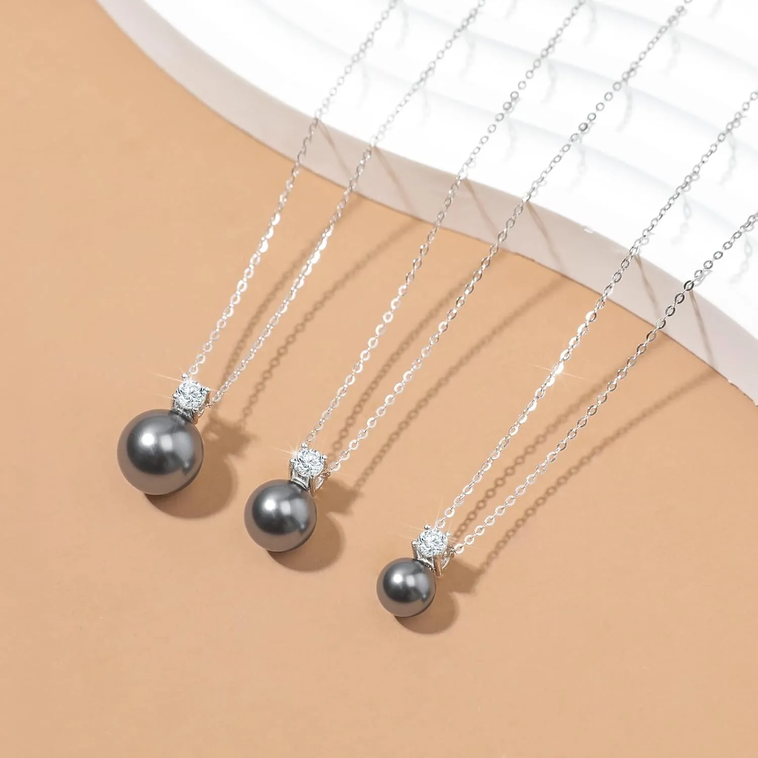 Single Black Pearl Pendant Necklace with Cubic Zirconia for Women S925 Sterling Silver Simple Crystal Pearl Drop Necklace Charm Chain CZ Pearl Chocker Necklace Wife Daughter Birthday Jewelry Gifts
