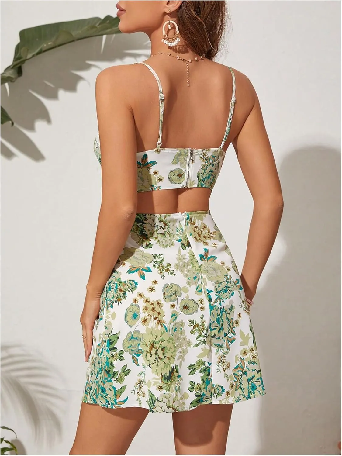 WDIRARA Women's Floral Print Cut Out Draped Cowl Neck Backless Mini Cami Dress